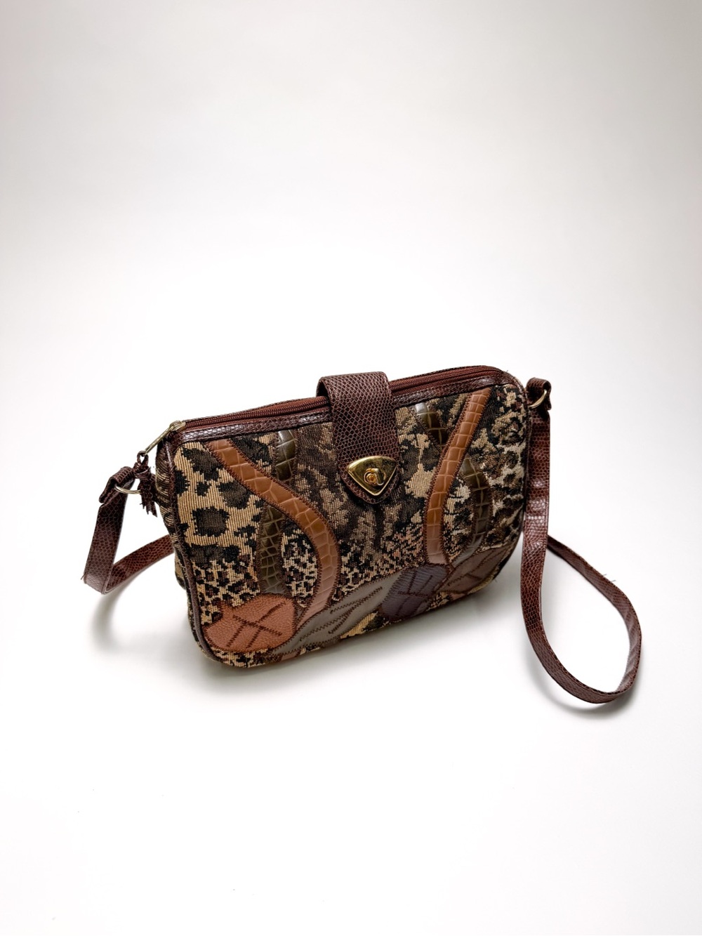 Vintage Carpetbags of America Tapestry Patchwork Crossbody Bag